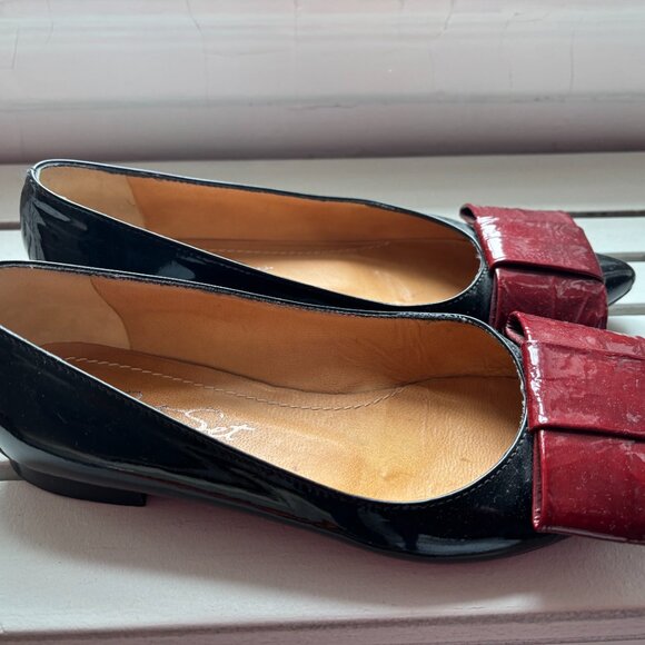 Black Patent Leather Ballet Flats wit Red Bows - Picture 3 of 5